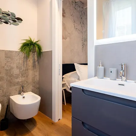 Cadamare Charming In Portovenere