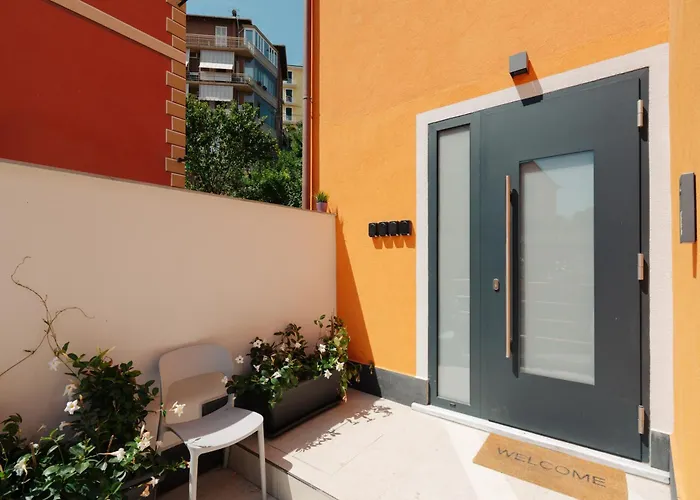 Cadamare Charming In Portovenere